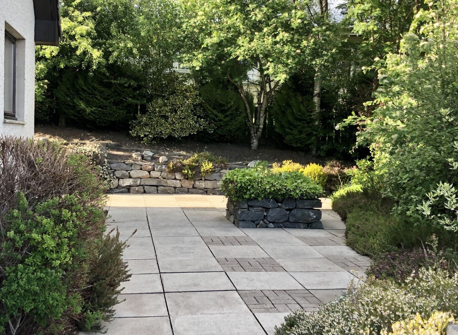gramp30_patio.jpg gramp30_patio.jpg