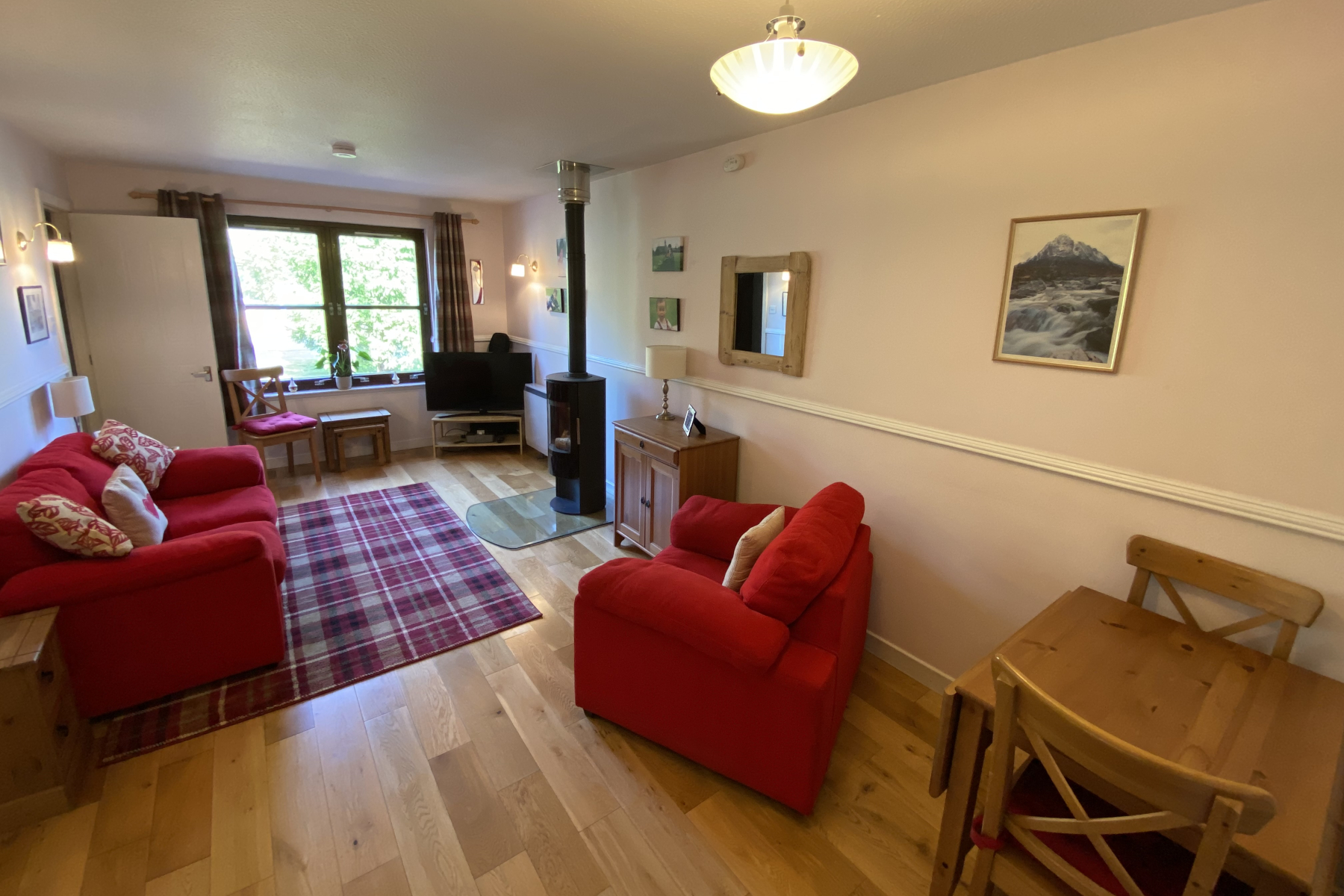 125 Dalnabay 2 Bedroom Bungalow For Sale In Aviemore Highland 125-dalnabay-2-bedroom-bungalow-for-sale-in-aviemore-highland